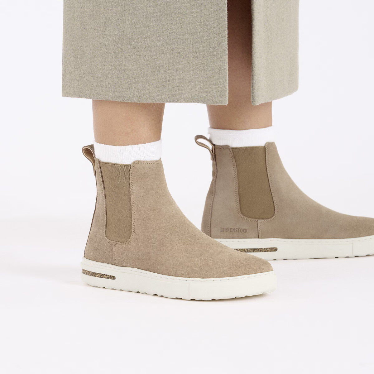 Bend Chelsea Suede Leather